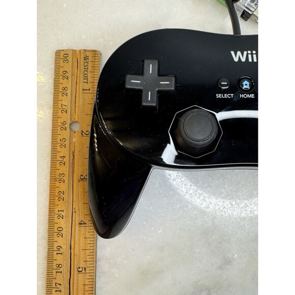 Nintendo Classic Pro Controller (RVL-005) OEM - Black - EUC - Picture 10 of 11